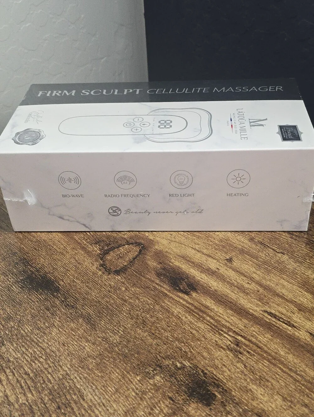 LATOUA MILLE Firm Sculpt Cellulite Massager - *BRAND NEW & NEVER USED*